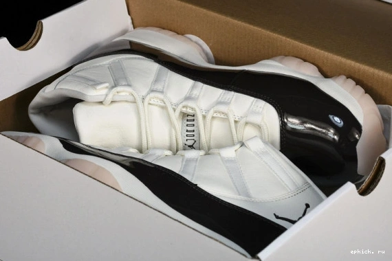 Rep EP Jordan AR0715-101 Retro  Neapolitan AR0715-101  11 0509